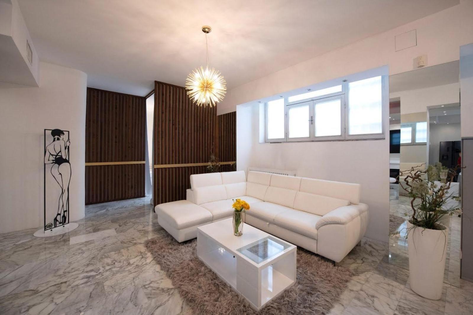 La Galleria Apartment